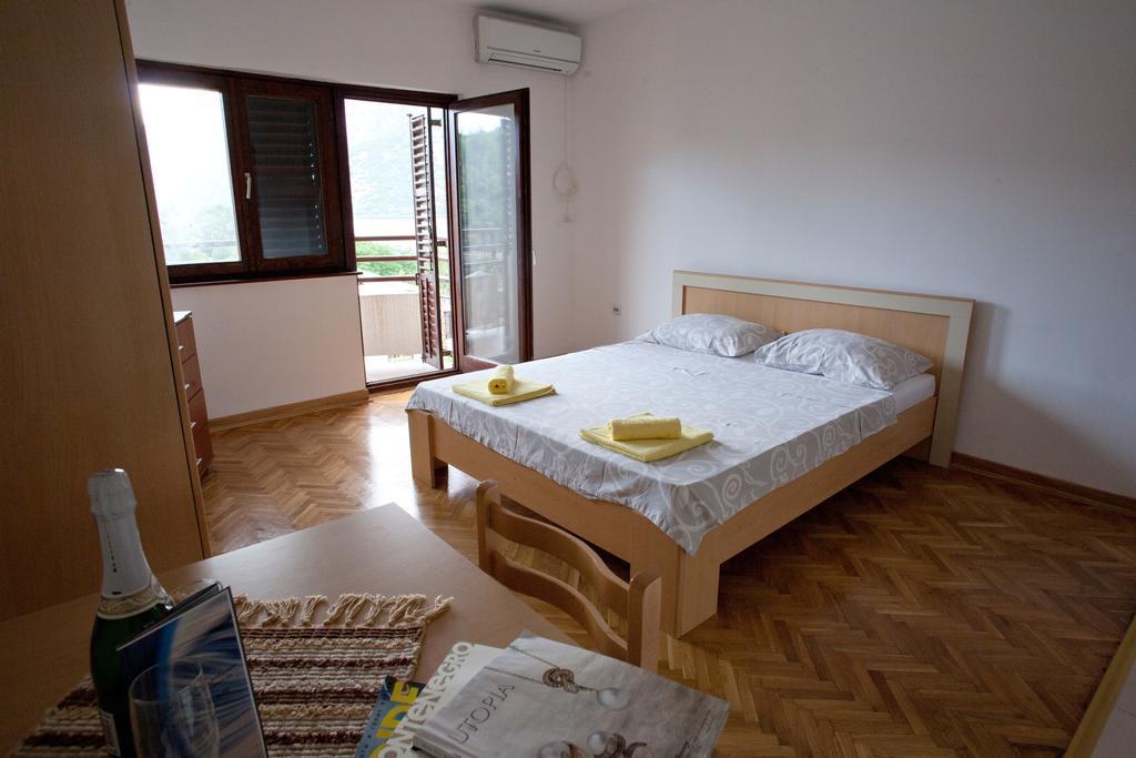 Apartments Villa Illyrik Risan Exterior photo