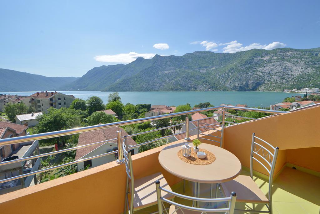 Apartments Villa Illyrik Risan Exterior photo